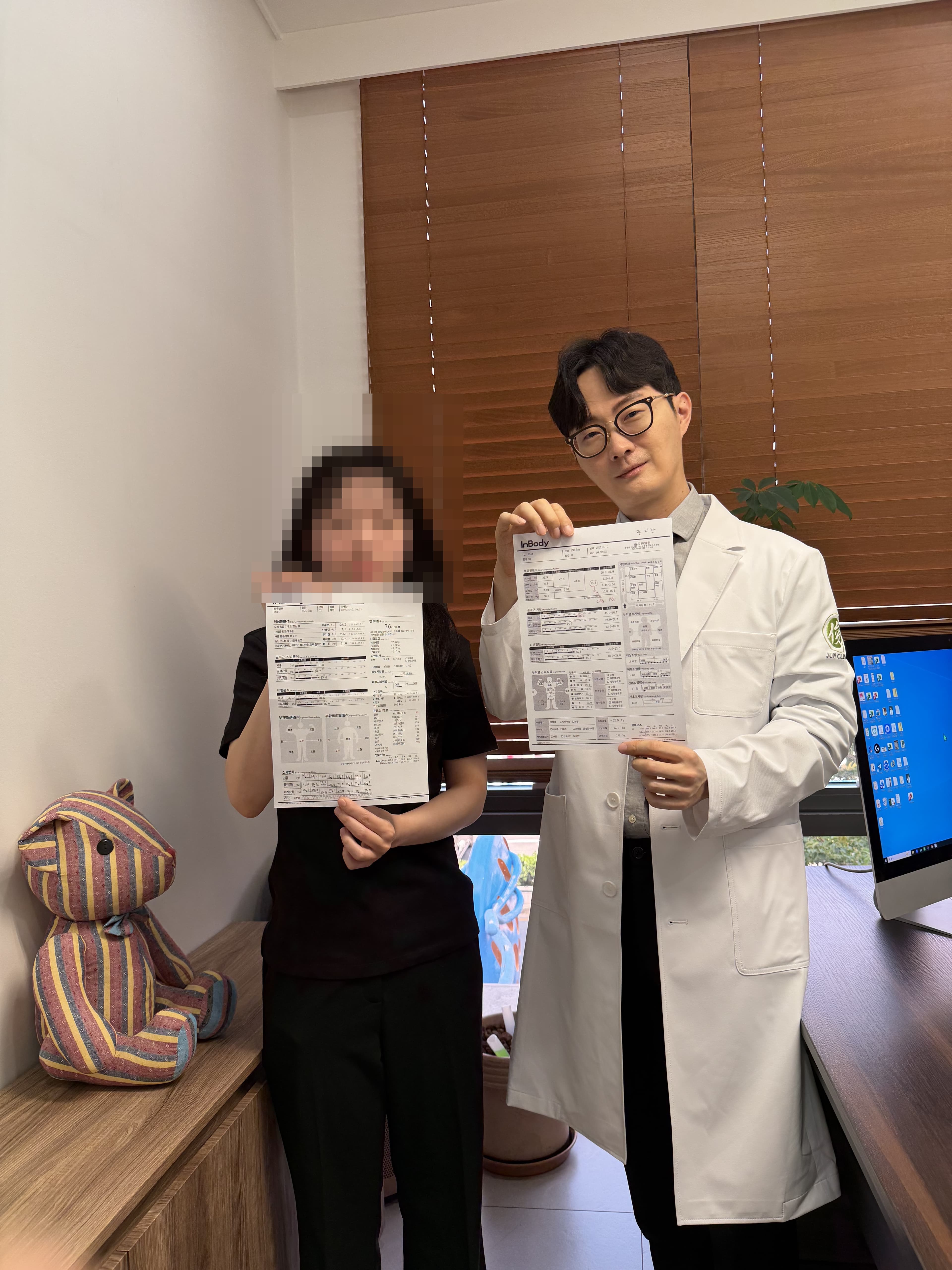 준 한의원 준비정 복용 후 인바디 결과를 함께 확인하는 주*란님과 원장님